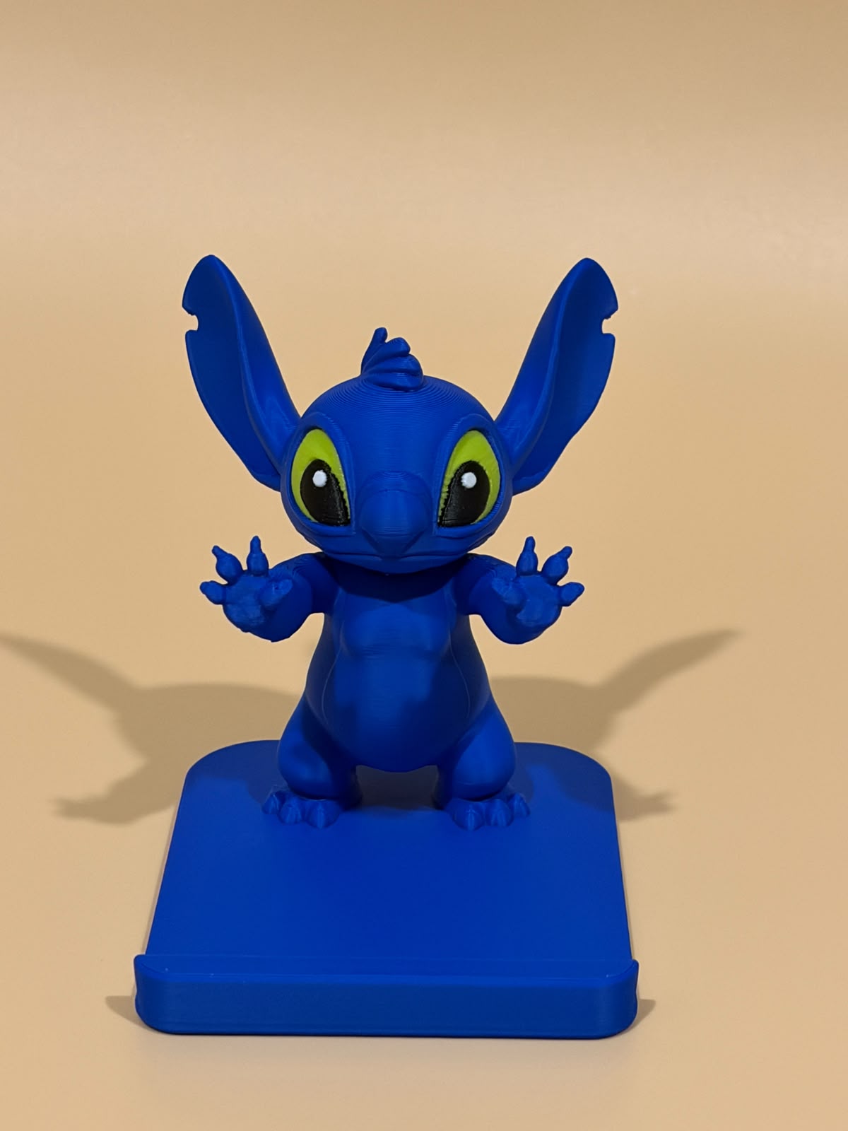 Stitch posa celular